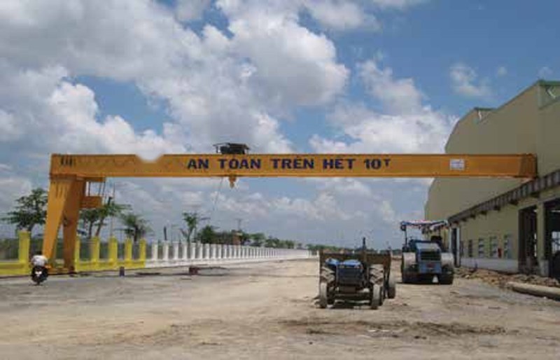 WS semi-gantry crane